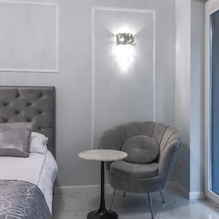 Luna, Piotrkowska 44 - Free Parking * Lodž