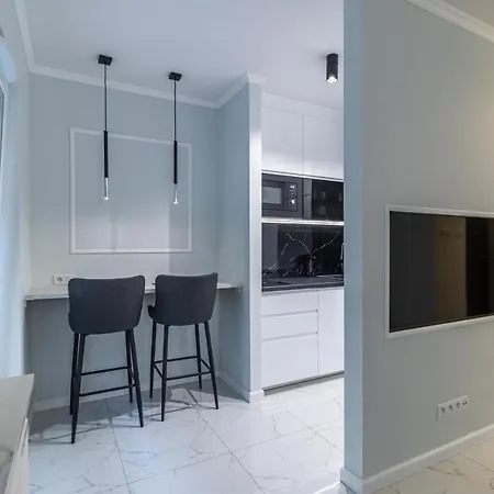 Luna, Piotrkowska 44 - Free Parking شقة