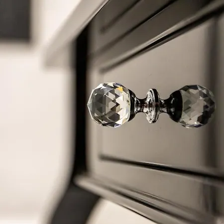 Luna, Piotrkowska 44 - Free Parking *