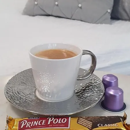 Luna, Piotrkowska 44 - Free Parking *