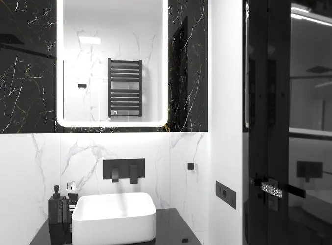 Luna, Piotrkowska 44 - Free Parking Łódź