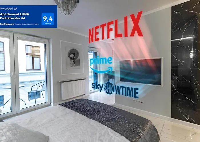 Luna, Piotrkowska 44 - Free Parking Łódź